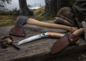 Nordische Outdoor-Ausrüstung: Messer, Äxte und sinnvolles Zubehör