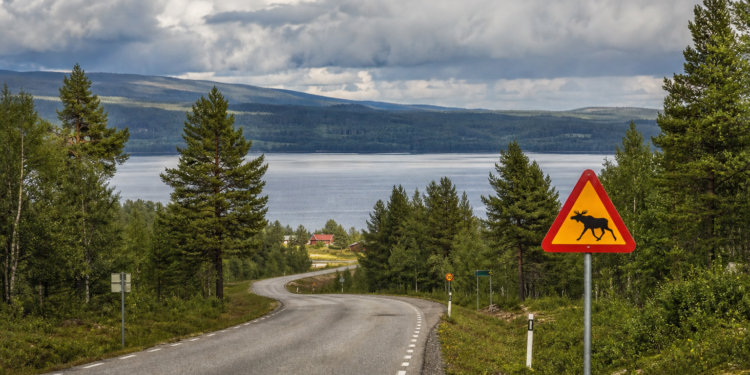 Schweden-Reise: Karten, Verkehrsregeln und praktische Hinweise