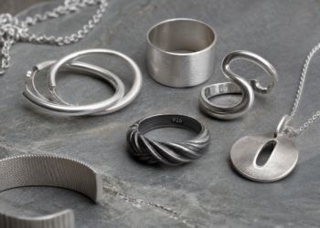 Skandinavischer Silberschmuck: Materialien, Motive und Kaufberatung